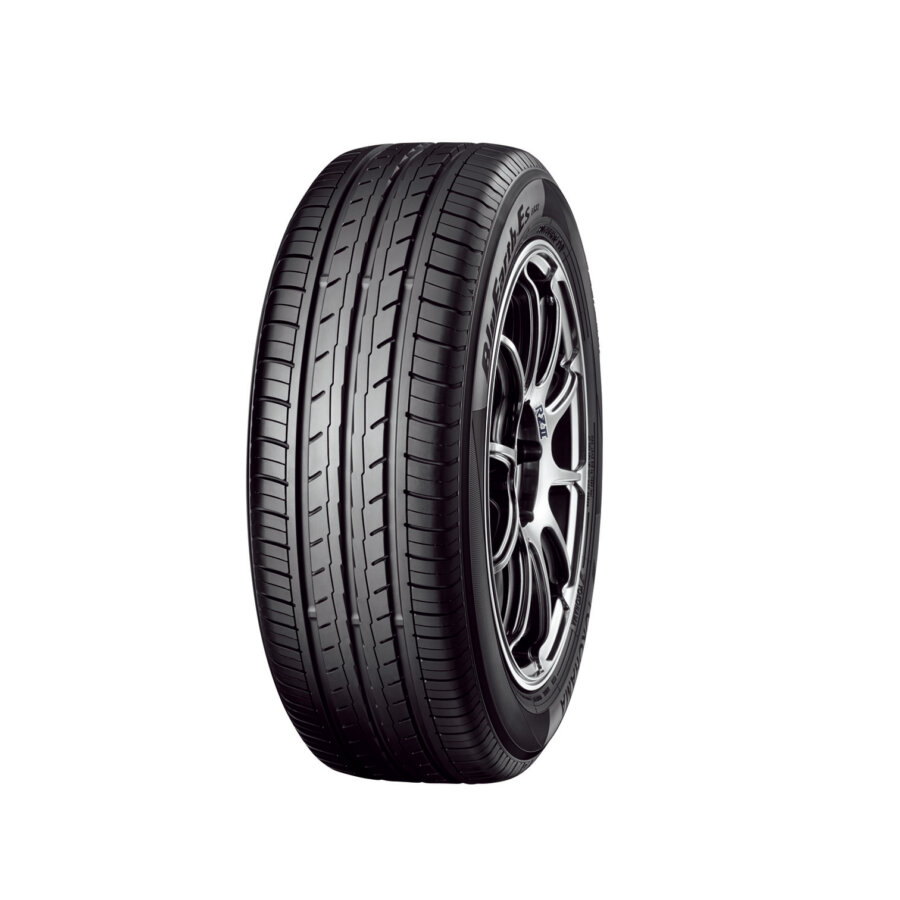 Pneu YOKOHAMA BLUEARTH-ES ES32 175/65 R14 82 T - Norauto